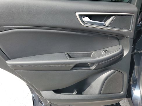 Used 2024 Ford Edge SEL w/ Convenience Package image 29