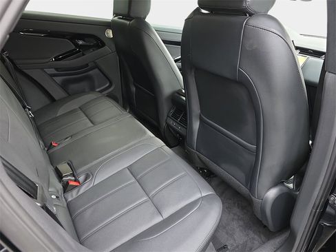 New 2026 Land Rover Range Rover Evoque Dynamic SE image 11