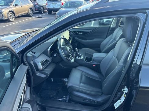 Certified 2023 Subaru Outback Onyx Edition image 9