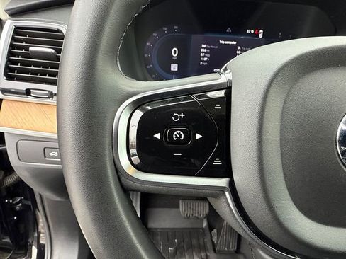 Certified 2024 Volvo XC90 B6 Plus w/ Protection Package Premier image 15