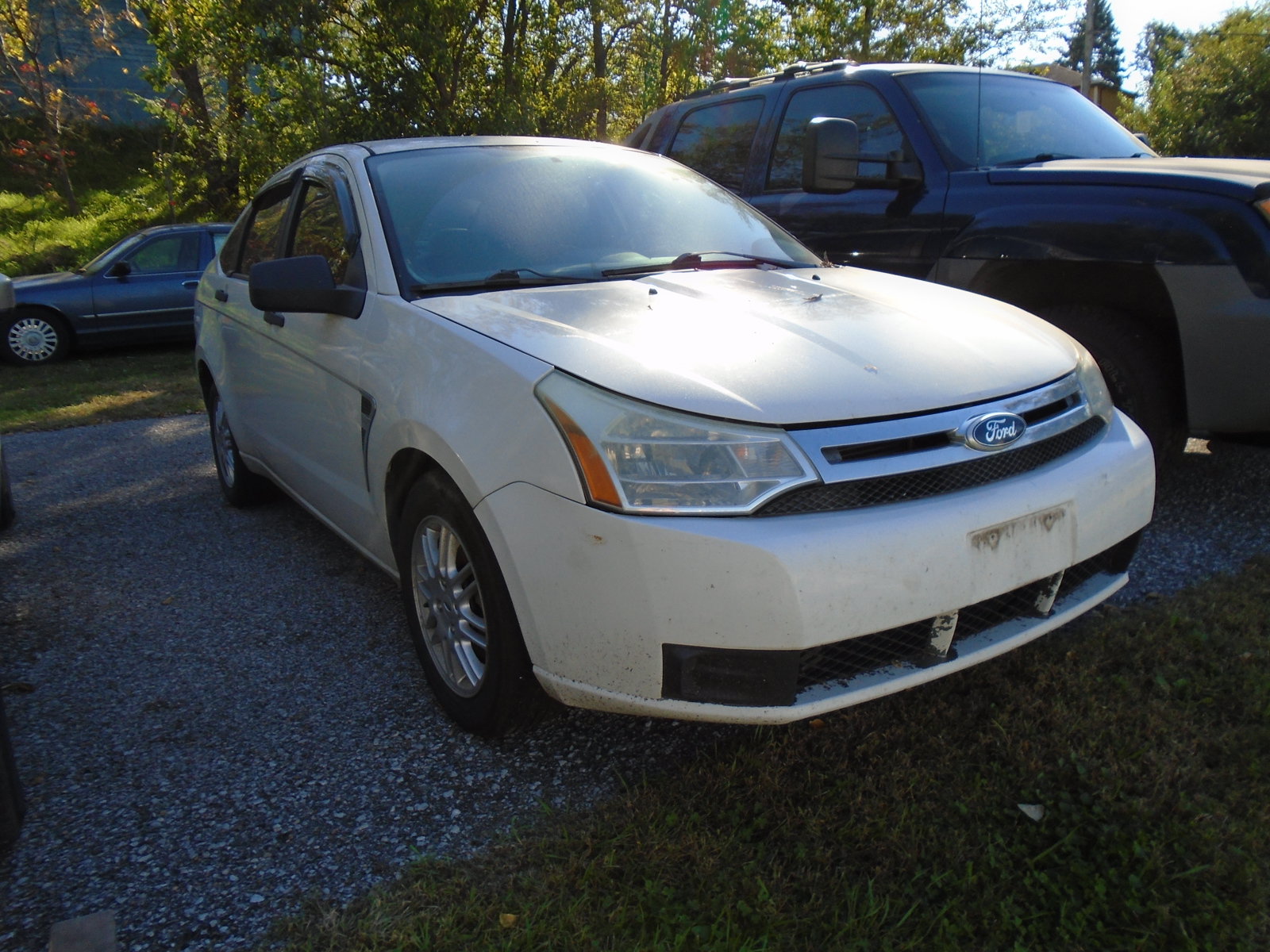 Used 2011 Ford Focus SE w/ 201A Rapid Spec Order Code FWD image 1