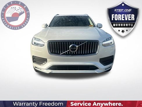 Used 2022 Volvo XC90 T6 Momentum w/ Advanced Package AWD/4WD image 2
