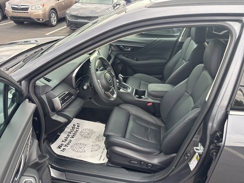 Used 2025 Subaru Outback Touring image 9