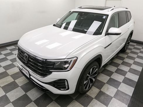 New 2026 Volkswagen Atlas SEL Premium R-Line AWD/4WD image 6