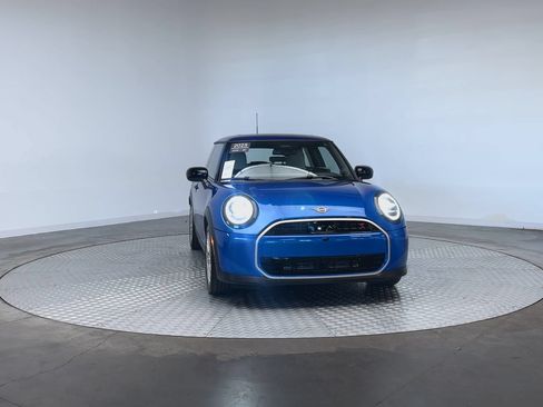 Used 2025 MINI Cooper S FWD image 3