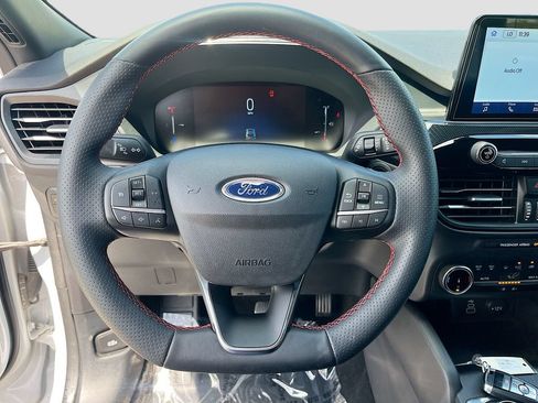 Used 2025 Ford Escape ST-Line w/ Equipment Group 301A FWD image 11