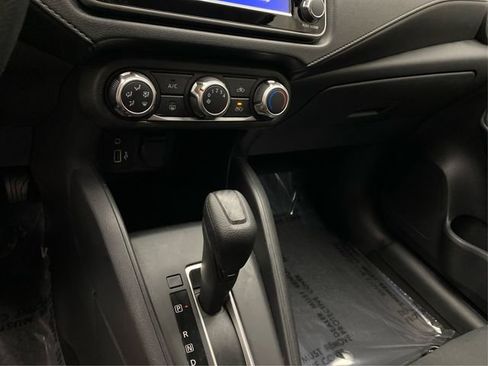 Used 2022 Nissan Versa S image 30