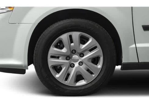 Used 2020 Dodge Grand Caravan SXT image 11