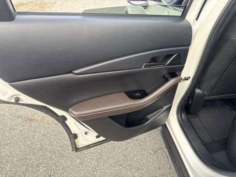 Used 2023 MAZDA CX-30 AWD 2.5 S w/ Premium Package image 17