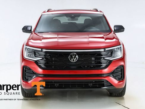 Used 2025 Volkswagen Atlas Cross Sport SEL R-Line image 55