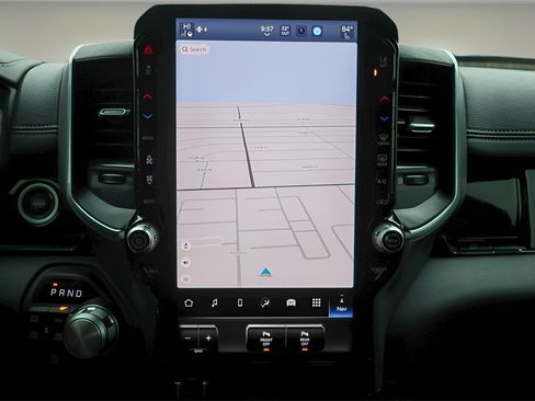 Used 2025 RAM 1500 Laramie image 16