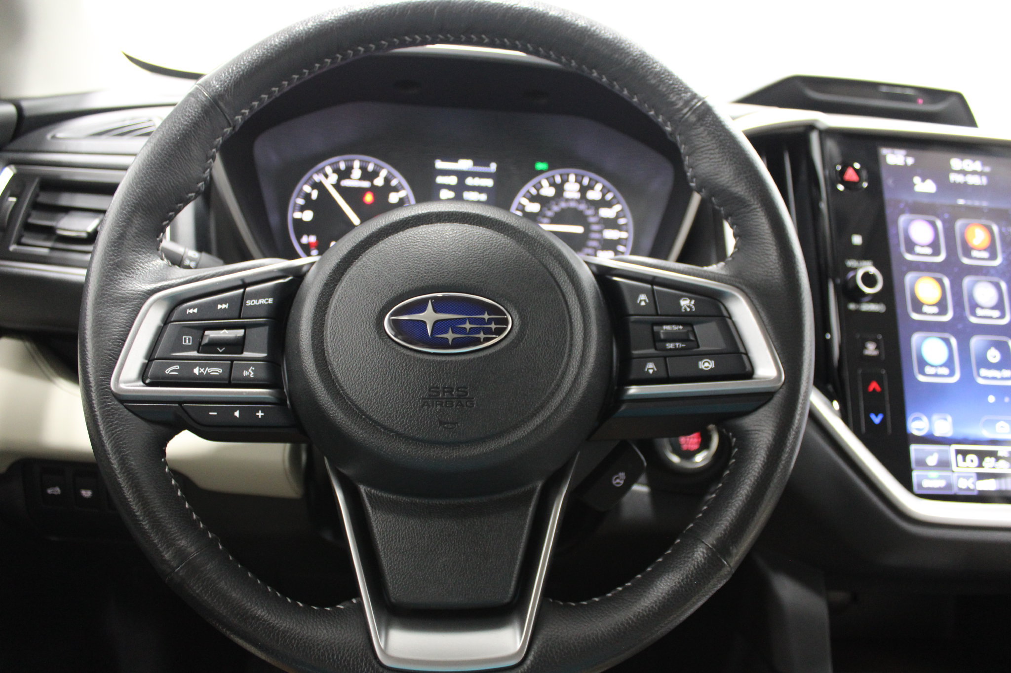 Used 2023 Subaru Ascent Limited AWD/4WD image 33
