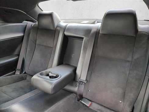 Used 2022 Dodge Challenger GT w/ Plus Package image 17