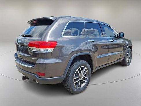 Used 2018 Jeep Grand Cherokee Limited AWD/4WD image 11