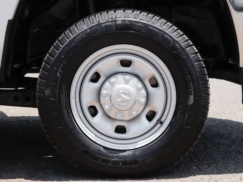 Used 2022 RAM 2500 Tradesman w/ Chrome Appearance Group image 43