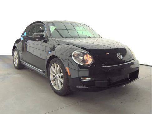 Used 2014 Volkswagen Beetle TDI image 2