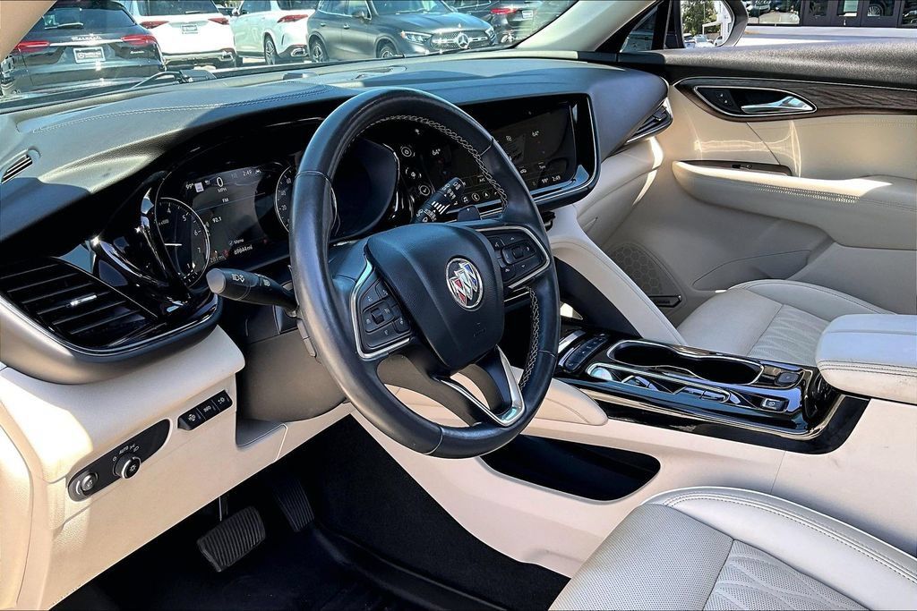 Used 2023 Buick Envision Avenir FWD image 14