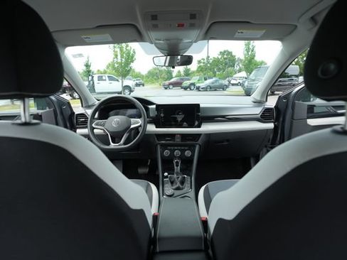 Used 2025 Volkswagen Taos S AWD/4WD image 24