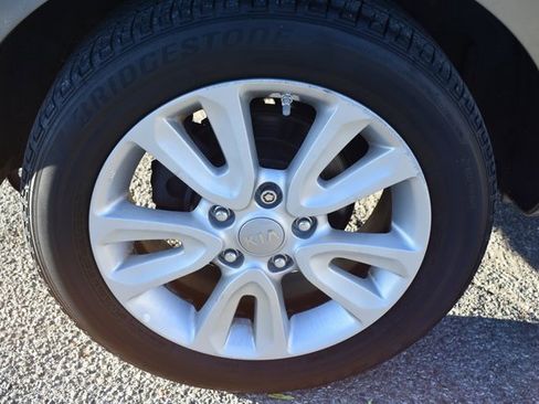 Used 2013 Kia Soul + w/ Audio Pkg image 39