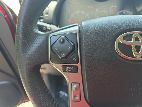 Used 2020 Toyota 4Runner SR5 Premium AWD/4WD image 16