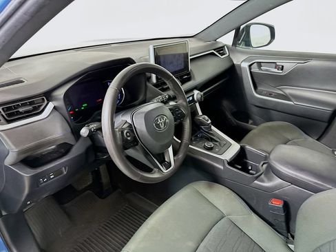 Used 2023 Toyota RAV4 SE AWD/4WD image 10