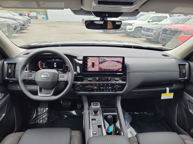New 2026 Nissan Pathfinder SL FWD image 22