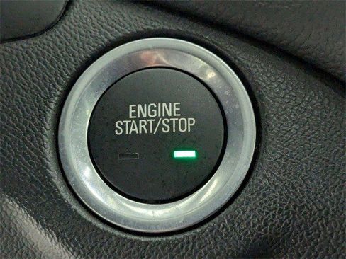 Certified 2024 Chevrolet Equinox LT w/ LPO, Floor Liner Package image 27