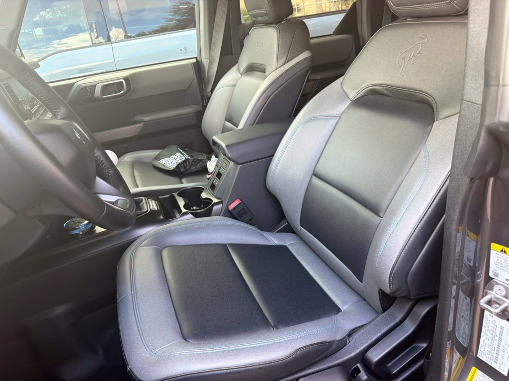 Used 2023 Ford Bronco Black Diamond AWD/4WD image 5