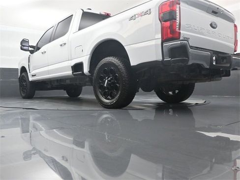 Used 2024 Ford F250 Lariat image 41