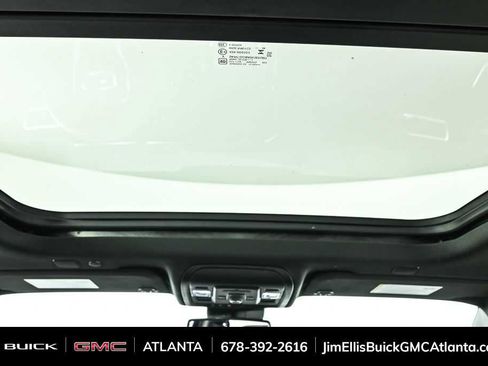 Used 2024 GMC Yukon XL Denali image 22