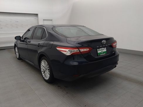 Used 2018 Toyota Camry XLE image 5