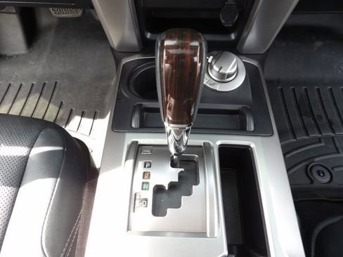 Used 2022 Toyota 4Runner Limited AWD/4WD image 22