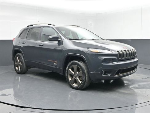 Used 2017 Jeep Cherokee 75th Anniversary image 3