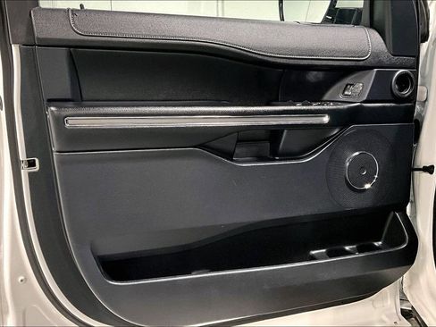 Used 2021 Ford Expedition XLT image 20