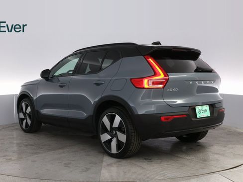 Used 2023 Volvo XC40 Recharge Ultimate image 14