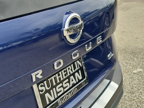 Used 2021 Nissan Rogue SL w/ Premium Package FWD image 6