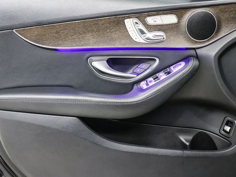Used 2019 Mercedes-Benz C 300 Sedan image 22