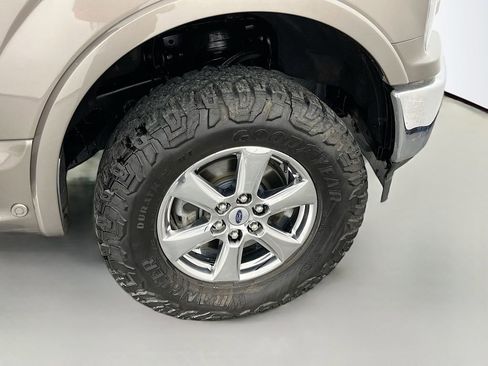 Used 2019 Ford F150 Lariat w/ Equipment Group 502A Luxury image 37