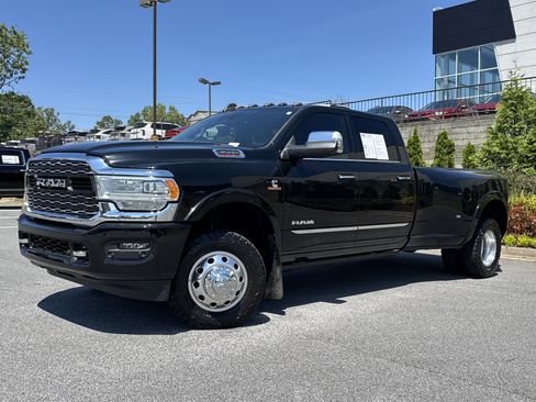 Used 2019 RAM 3500 Limited w/ Max Tow Package AWD/4WD image 5