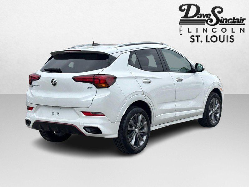 Used 2023 Buick Encore GX Select w/ Sport Touring Package AWD/4WD image 3