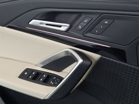 Used 2025 BMW X1 xDrive28i image 29