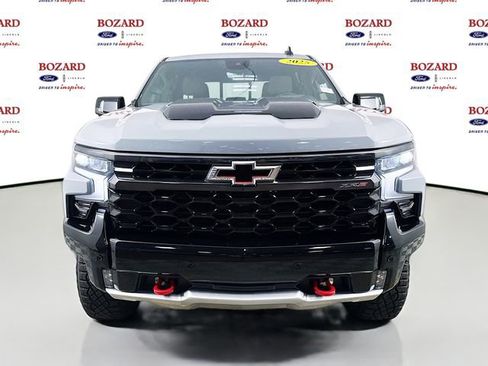 Used 2025 Chevrolet Silverado 1500 ZR2 w/ Technology Package image 2