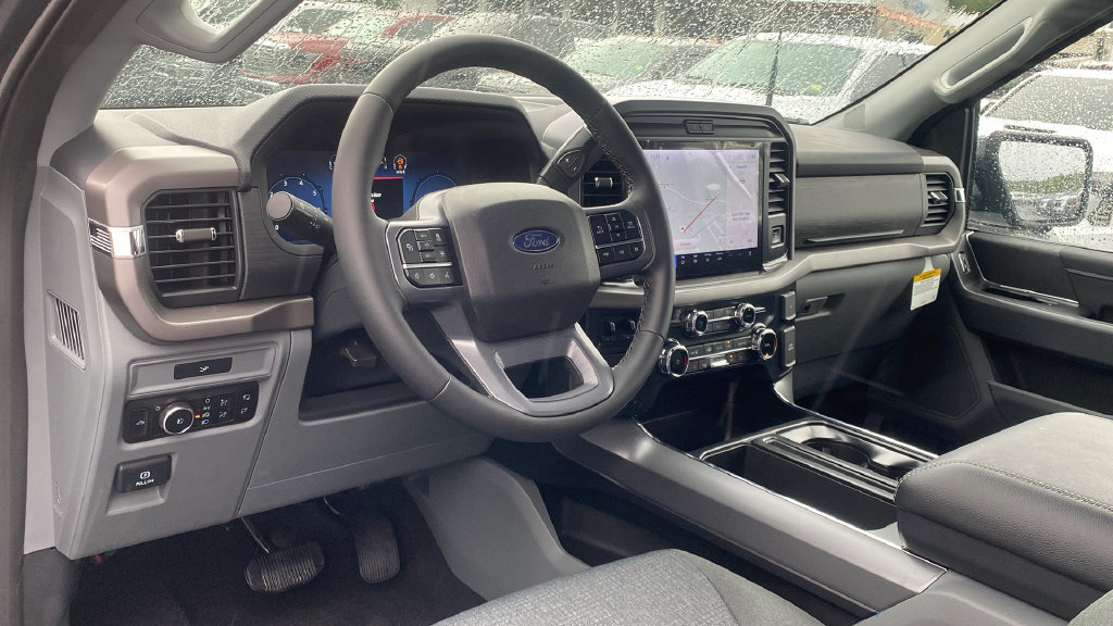New 2026 Ford F150 XLT w/ Equipment Group 302A MID AWD/4WD image 15