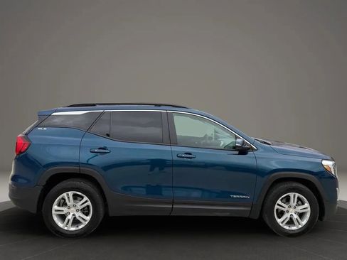 Used 2021 GMC Terrain SLE w/ Driver Convenience Package AWD/4WD image 14