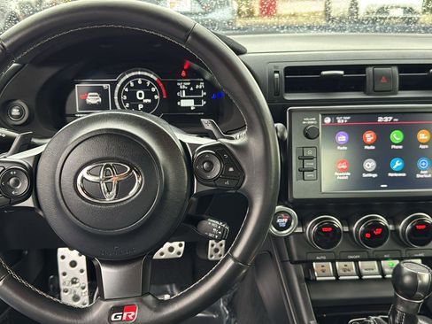 Certified 2023 Toyota GR86 Premium image 10