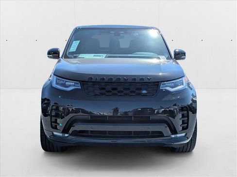 New 2025 Land Rover Discovery Dynamic SE image 6