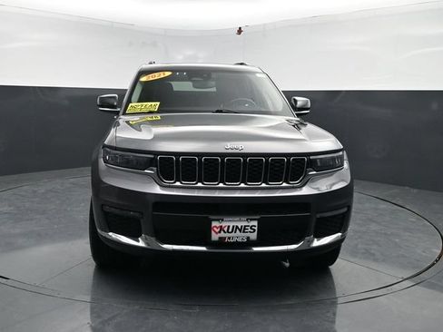 Used 2021 Jeep Grand Cherokee L Limited AWD/4WD image 2