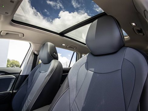 New 2026 Volkswagen Tiguan SE FWD image 49