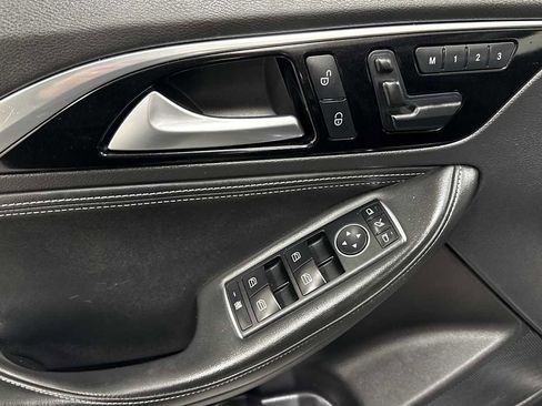 Used 2018 INFINITI QX30 AWD image 15