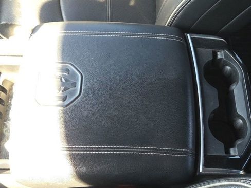 Used 2021 RAM 2500 Laramie w/ Night Edition image 32